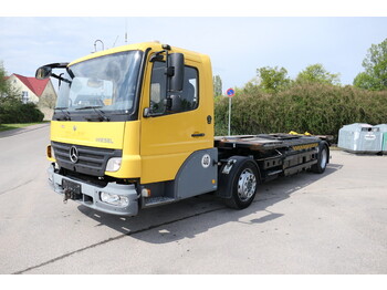 Container transporter/ Swap body truck MERCEDES-BENZ