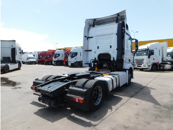 Tractor unit Mercedes Actros 1842: picture 3