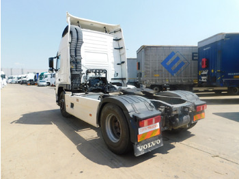 Tractor unit Volvo Fm 450: picture 4