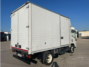 Box truck ISUZU P75: picture 5