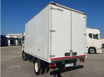 Box truck ISUZU P75: picture 4