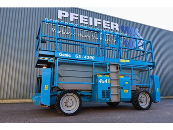 Scissor lift GENIE