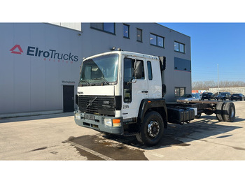 Cab chassis truck VOLVO FS