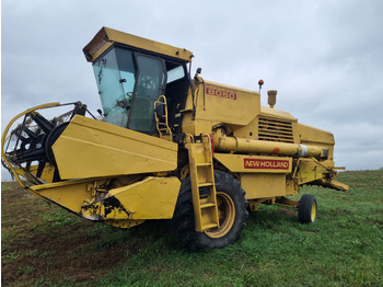 Combine harvester NEW HOLLAND