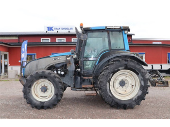 Farm tractor VALMET