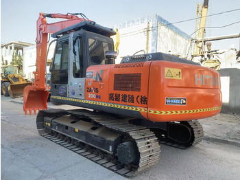 Crawler excavator HITACHI ZX200-3G: picture 4