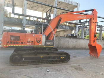 Crawler excavator HITACHI ZX200-3G: picture 2