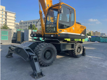 Wheel excavator HYUNDAI R210