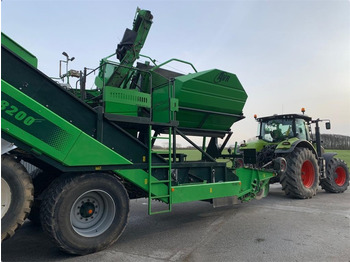 Potato harvester AVR
8200 Spirit Ekstra aksel med hjultræk: picture 3