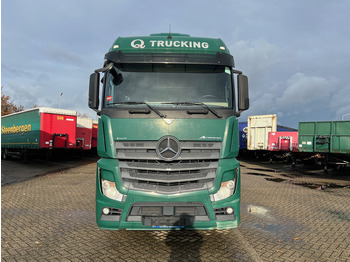 Tractor unit Mercedes-Benz Actros 1845 Bigspace: picture 2