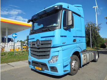 Tractor unit MERCEDES-BENZ Actros 1842