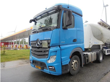 Tractor unit MERCEDES-BENZ Actros 1842