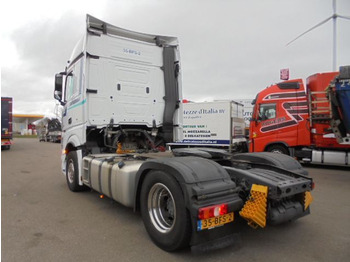 Tractor unit Mercedes-Benz Actros 1842 LS EUR6: picture 5