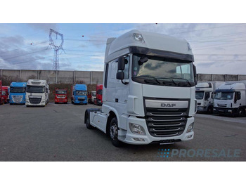 Tractor unit DAF XF 460