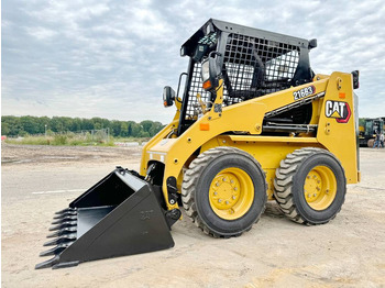 Skid steer loader CATERPILLAR 216B3