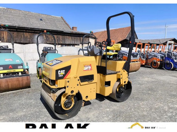 Roller CATERPILLAR CB24
