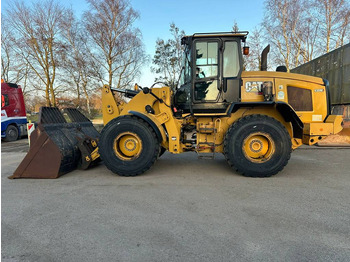 Wheel loader CATERPILLAR 930M