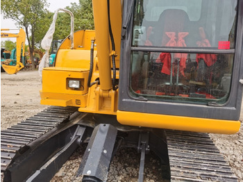 Crawler excavator KOMATSU PC70-8