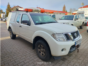 Car NISSAN Navara