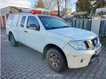 Car NISSAN Navara