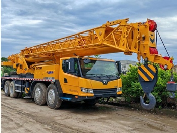 Mobile crane XCMG