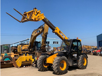 Telescopic handler JCB