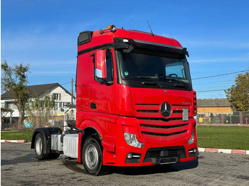 Box truck MERCEDES-BENZ Actros