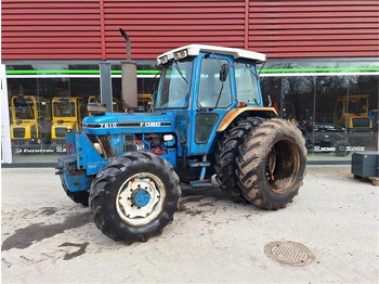 Farm tractor FORD