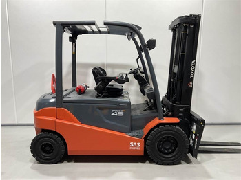 Electric forklift TOYOTA