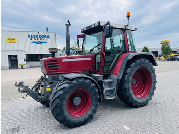 Farm tractor FENDT