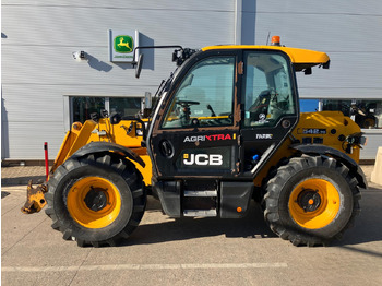 New Telescopic handler JCB 542.70 Agri Xtra: picture 4