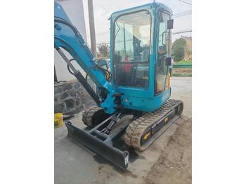 Mini excavator KUBOTA U30: picture 3