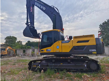 Crawler excavator VOLVO EC300: picture 3