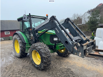 Farm tractor JOHN DEERE 5820