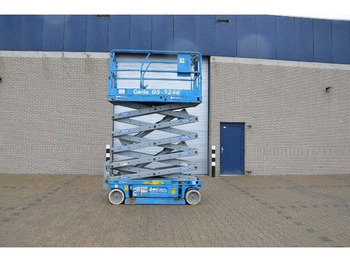 Scissor lift GENIE