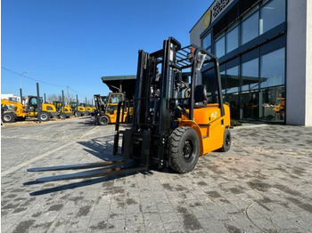 Diesel forklift