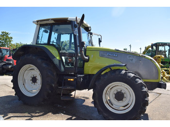 Farm tractor VALTRA T120