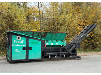 Industrial waste shredder TEREX