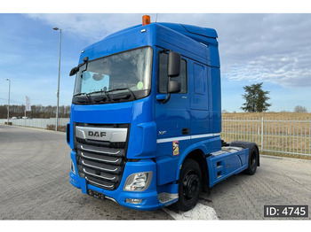 Tractor unit DAF XF 450