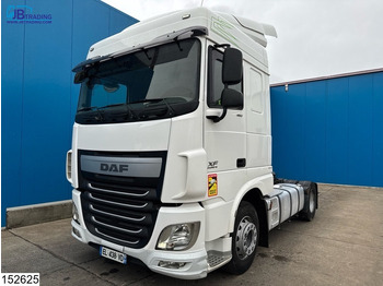 Tractor unit DAF XF 460