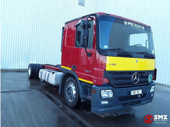 Cab chassis truck MERCEDES-BENZ Actros 1841