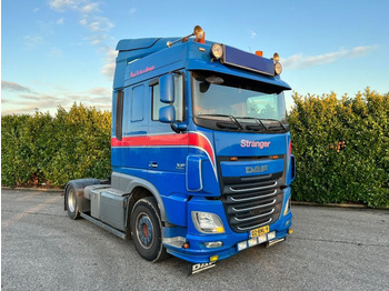 Tractor unit DAF XF 460