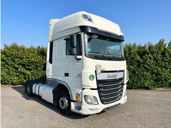 Tractor unit DAF XF 460