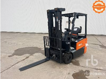 Electric forklift DOOSAN