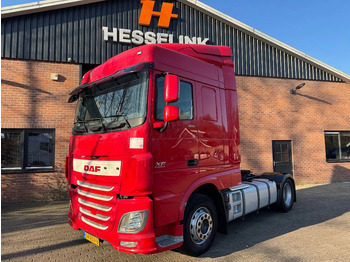 Tractor unit DAF XF 460