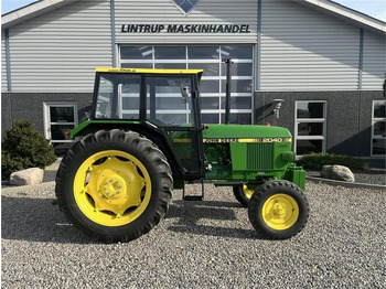 Farm tractor John Deere 2040 Traktoren er professionelt sat i stand og mal: picture 2