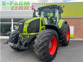 Farm tractor CLAAS Axion 920