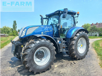 Farm tractor NEW HOLLAND T7.270