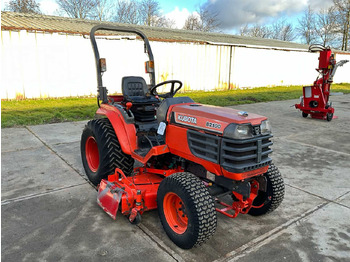 Compact tractor Kubota B2100: picture 2