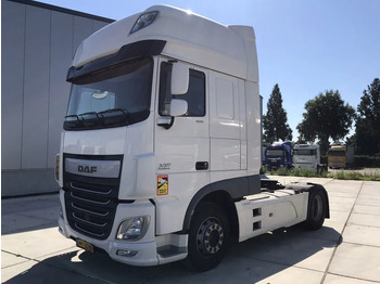 Tractor unit DAF XF 460